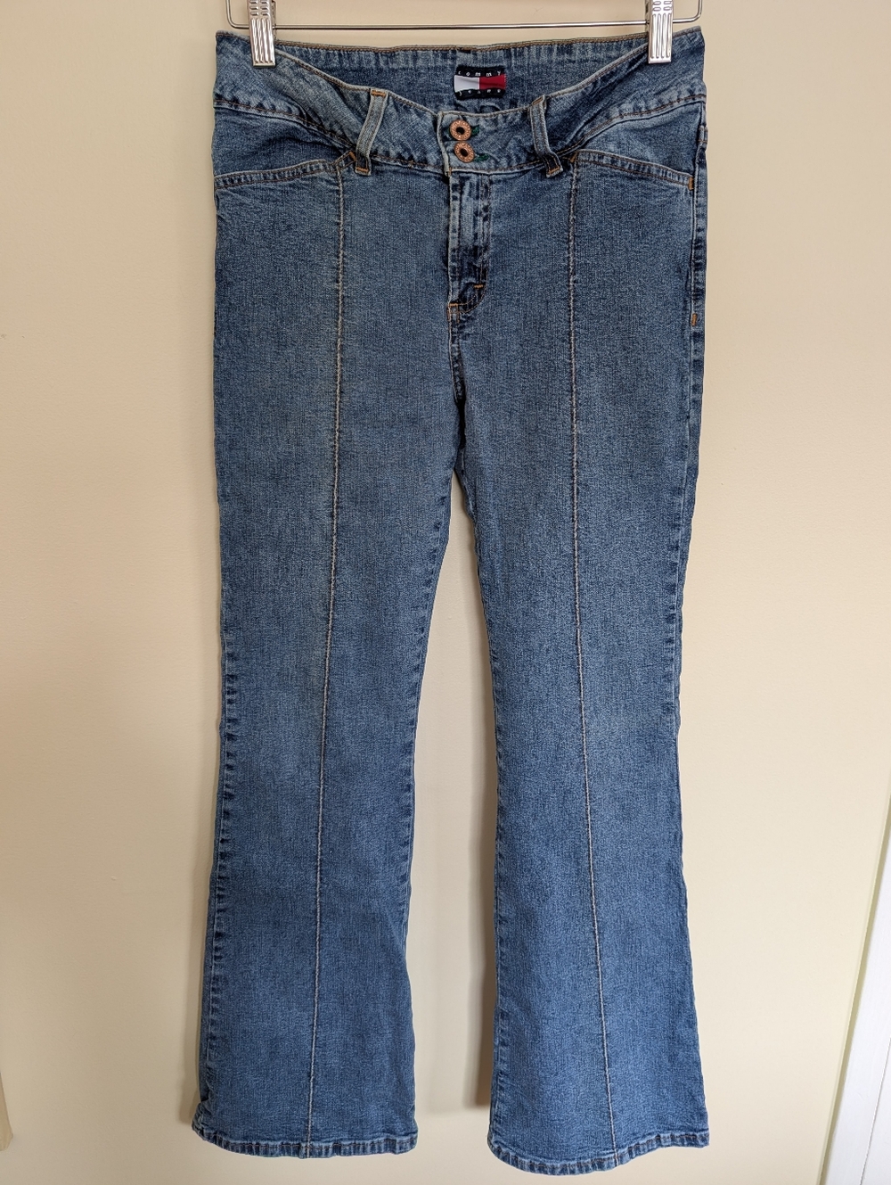 Tommy Hilfiger Y2K Vintage Flared Jeans 30